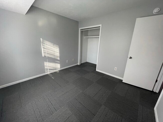 Building Photo - 356 Stone Creek Dr