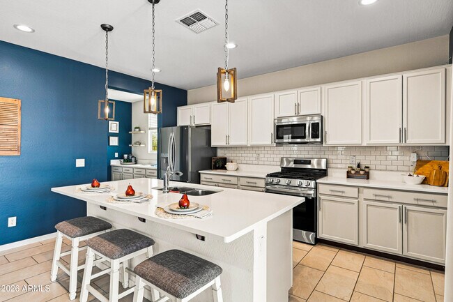 Building Photo - 20204 N Wilford Ave