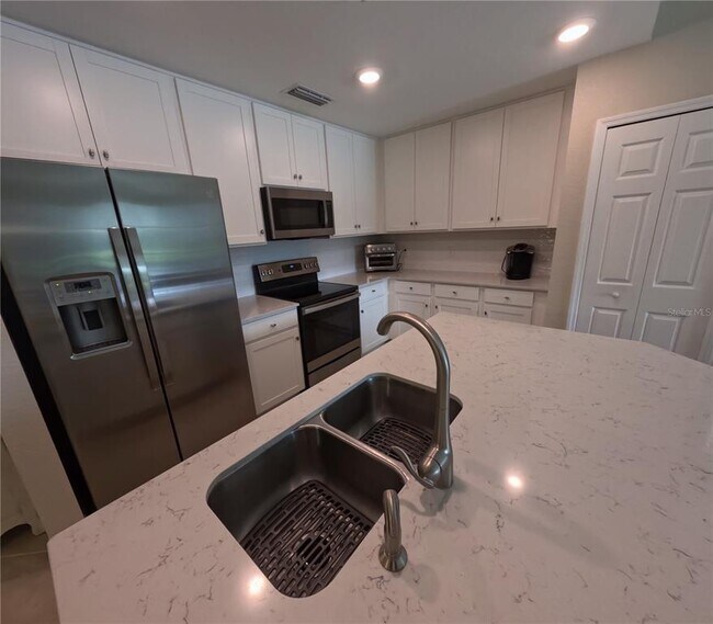 Building Photo - 17626 Gawthrop Dr