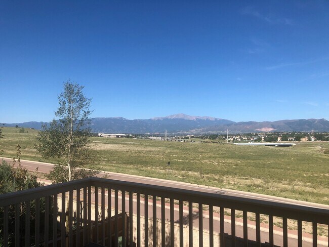 Building Photo - 6058 Cumbre Vista Wy