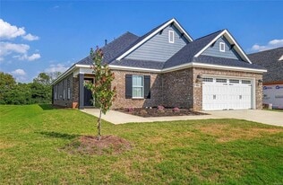Building Photo - 994 Pearl Dr