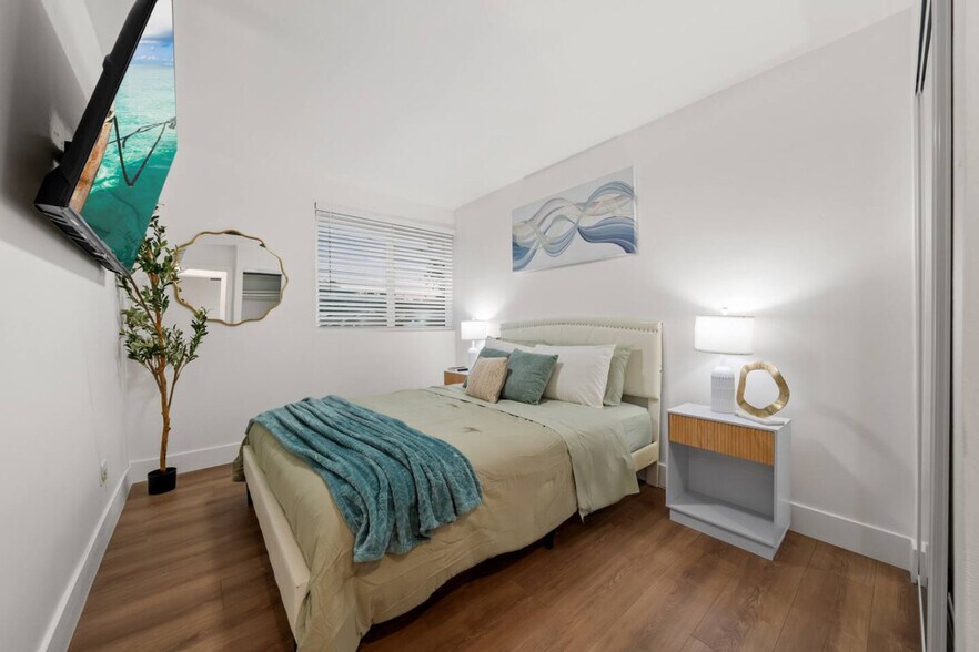 Building Photo - 1676 Raynell Way