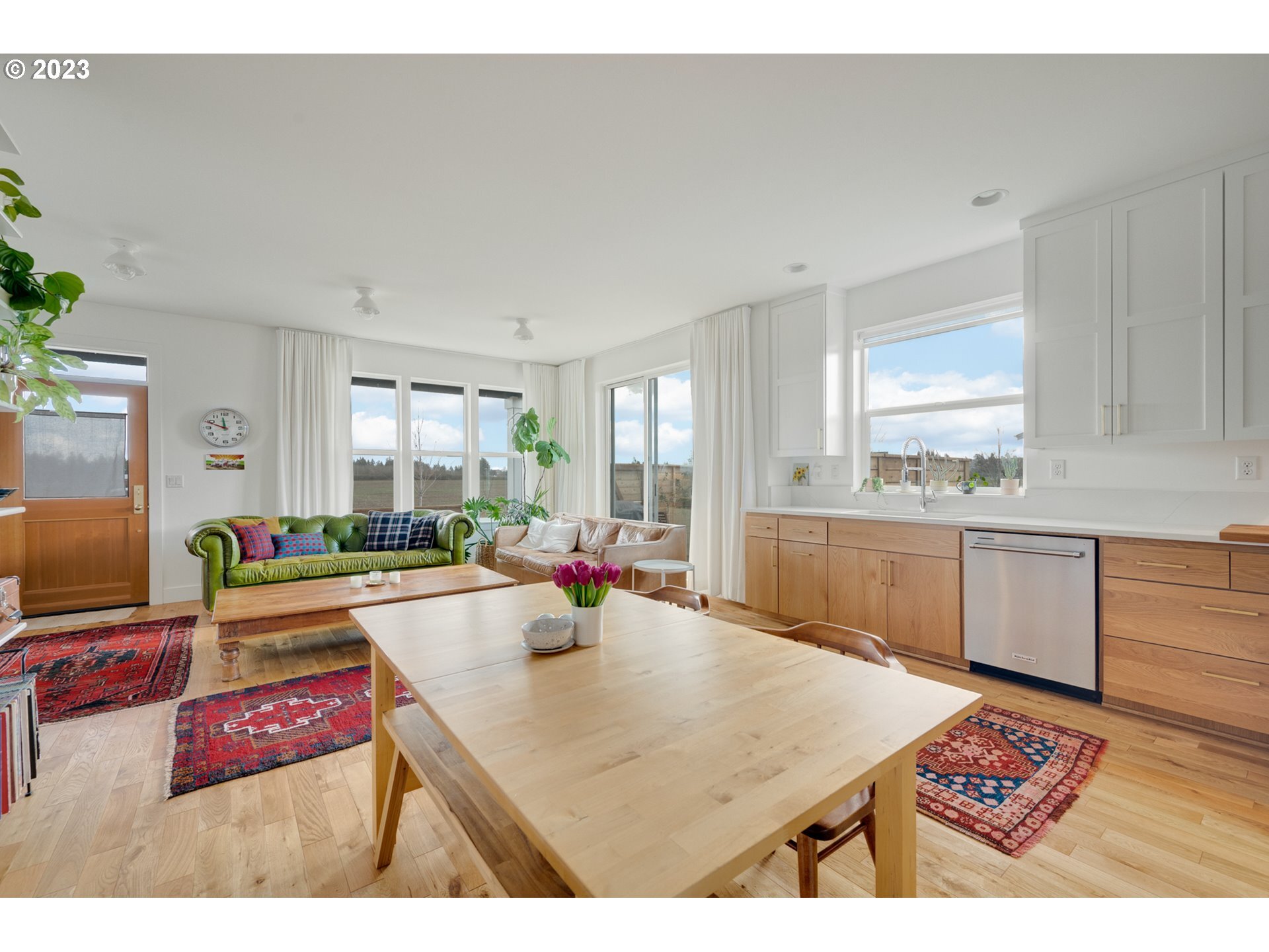 Building Photo - 3593 NE McDonald Ln