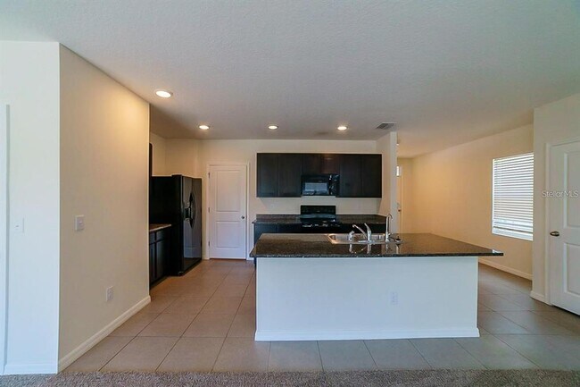 Building Photo - 7976 Pelican Reed Cir