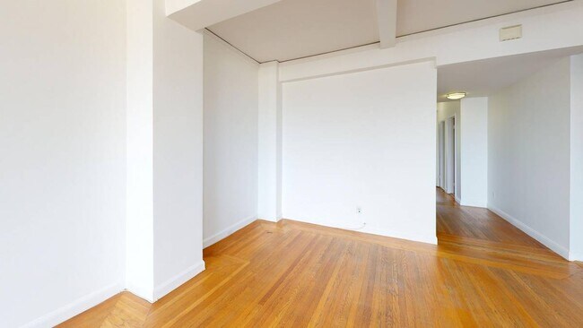 Building Photo - 2236 Hyde St