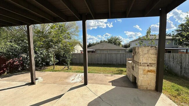 Building Photo - 13105 Lofton Cliff Dr