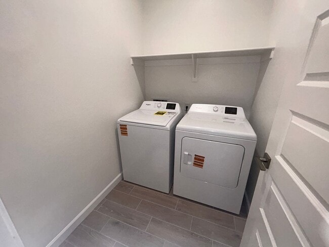 Building Photo - 17728 W Vogel Ave