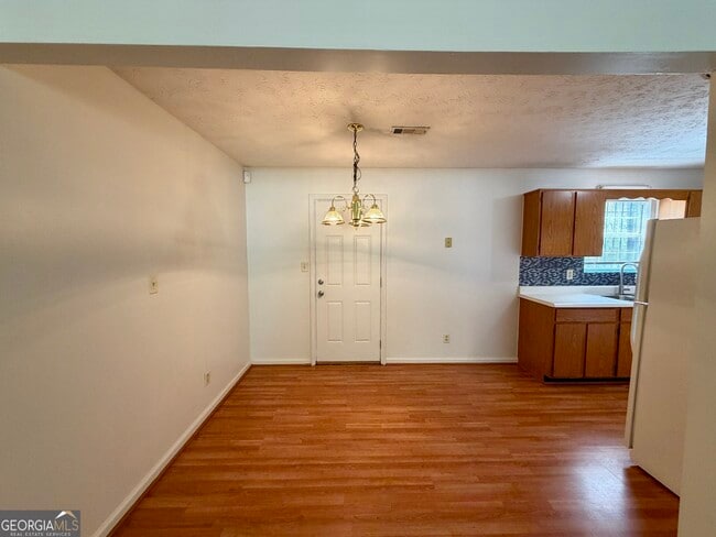 Building Photo - 2720 Sapphire St