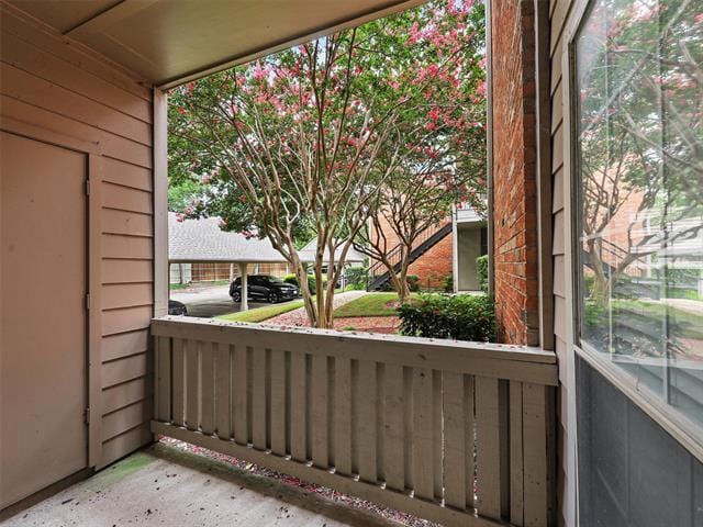 Building Photo - 12660 Hillcrest Rd