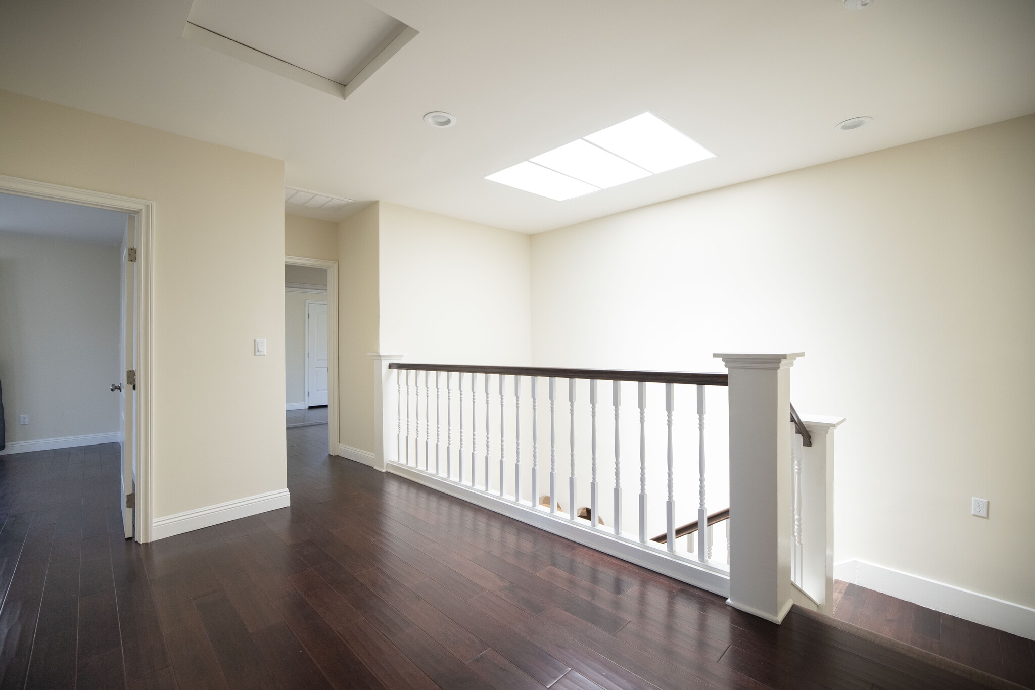 Building Photo - 907 Westchester Pl