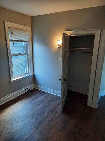 Bedroom 4 - 257 W Utica St