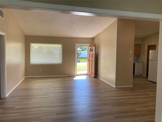 Building Photo - 1194 Porter Dr