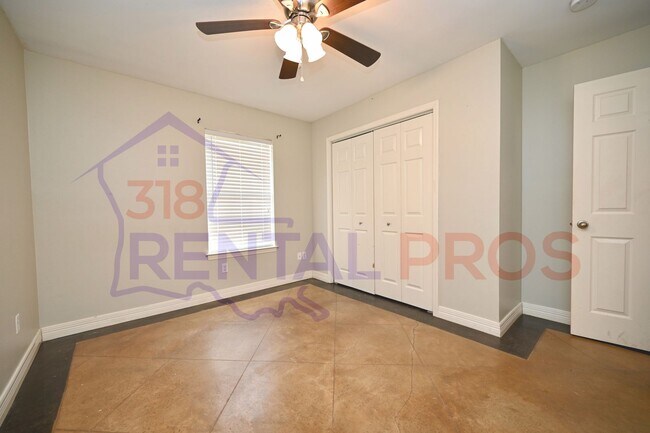 Building Photo - Three Bed, Two Bath Home in Ruston!