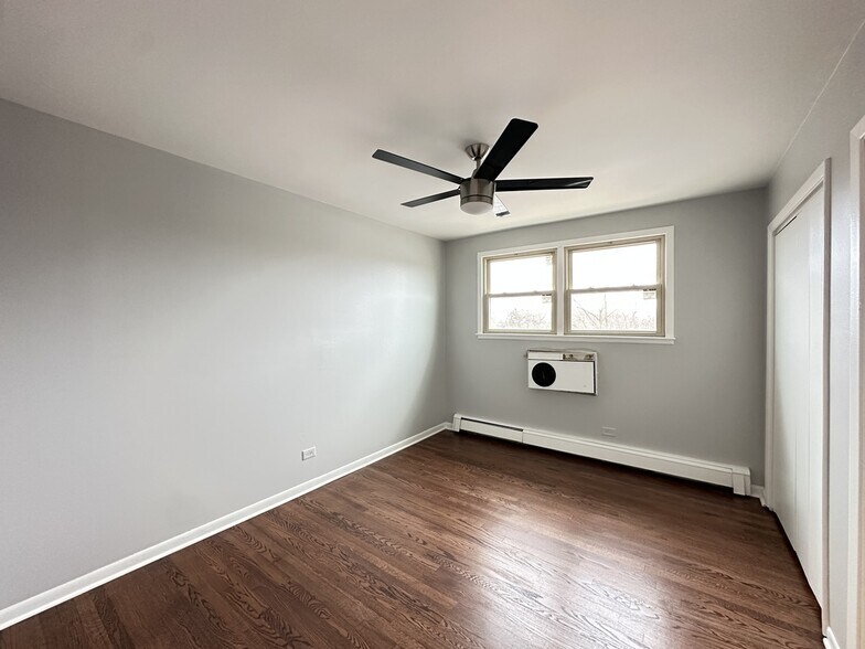 Building Photo - 8644 Skokie Blvd