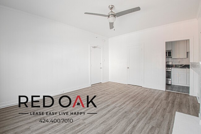 Building Photo - 687 Shatto Pl