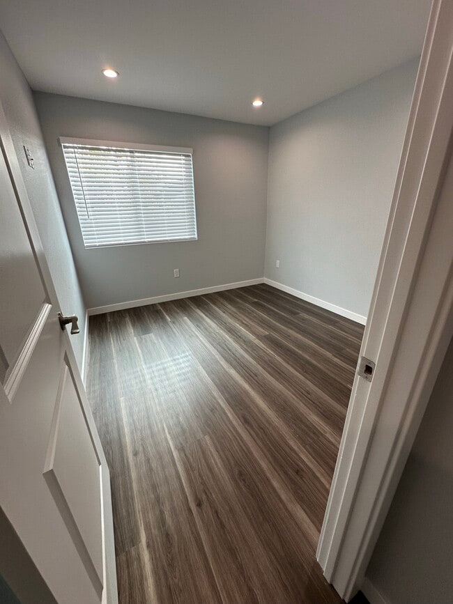 Building Photo - Casa Denver # 2