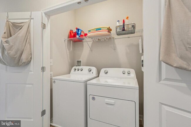 Building Photo - 238 Narrowleaf Way