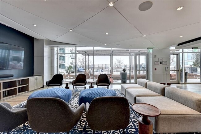 Building Photo - 923 Peachtree St NE