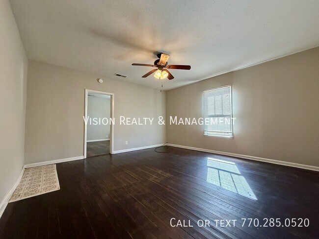 Building Photo - 3284 Stillwood Dr