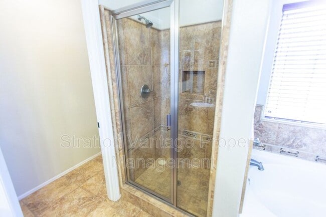 Building Photo - 1701 W Flamingo Dr