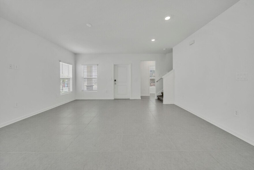 Building Photo - 2914 Haze Rd