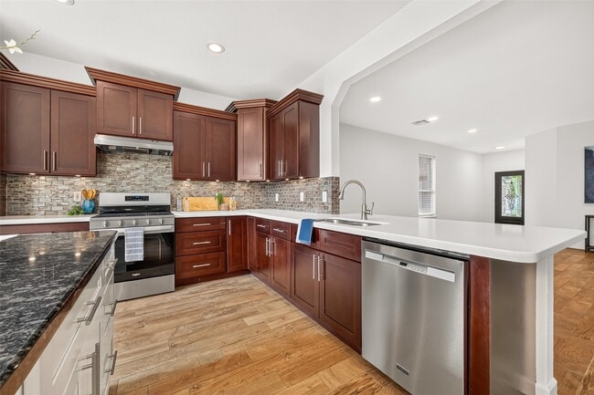 Building Photo - 923 Saginaw Bay Ct