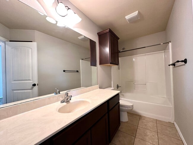 Building Photo - 3 bed 2 bath 2 car garage - Cooper ISD