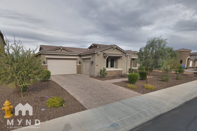Building Photo - 3690 E Alfalfa Dr