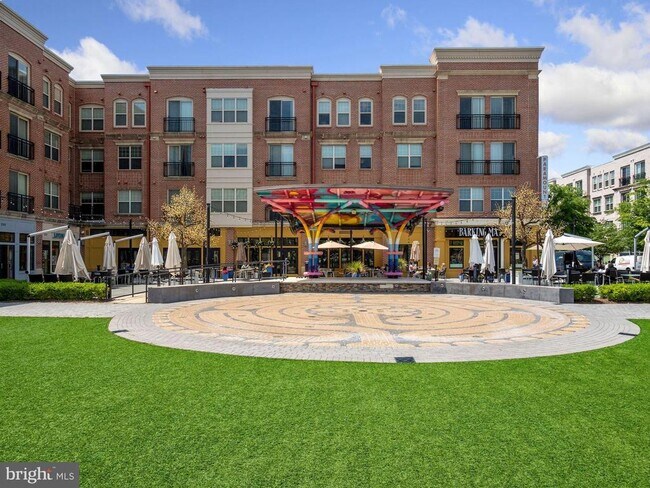 Building Photo - 124 Liriope Place