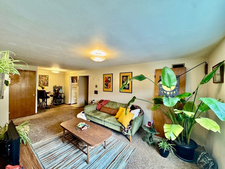 Building Photo - 4349 Murray Ave