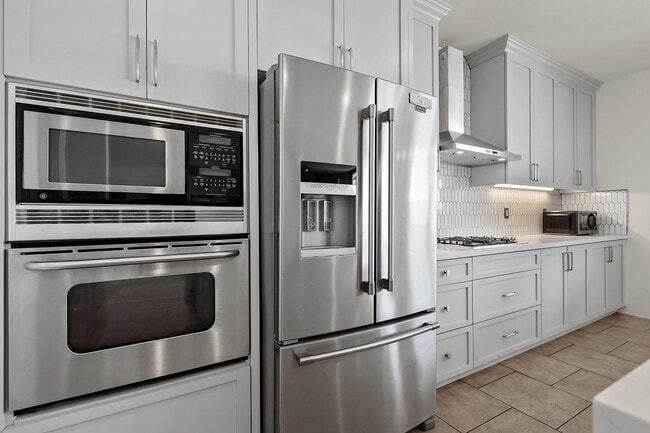 Building Photo - 47432 Harbour Lights Ln