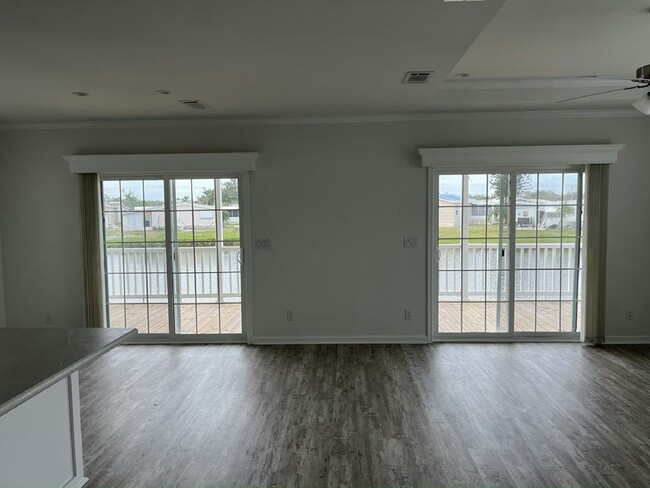 Building Photo - 3805 Vine Trl