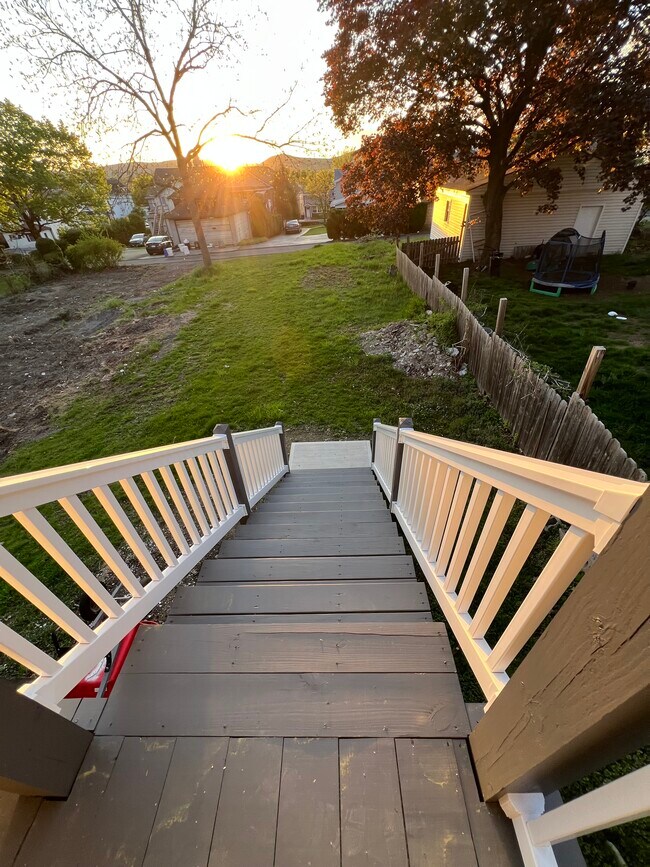 Building Photo - 815 Grove St