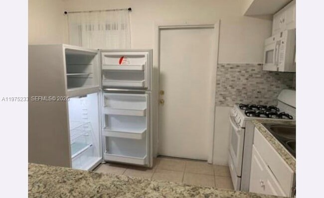 Building Photo - 401 SW 8th St