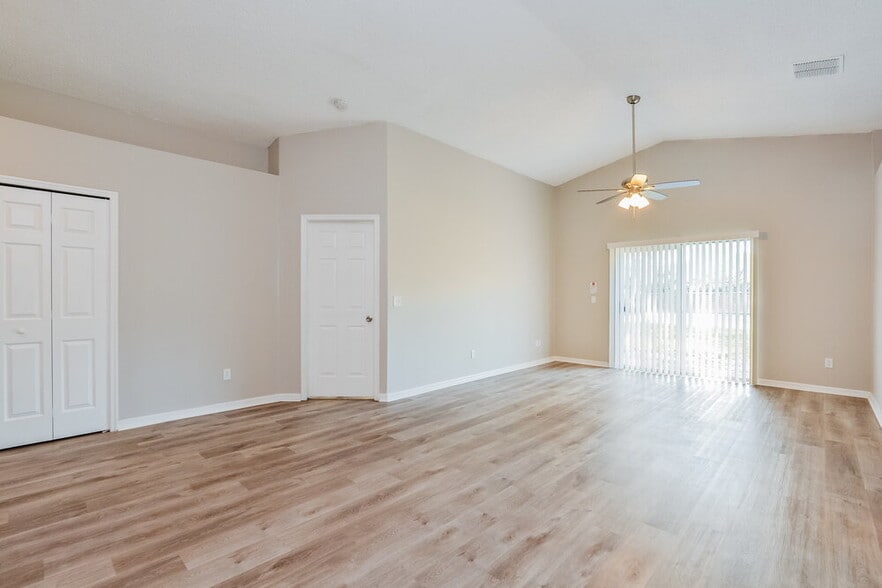 Building Photo - 4009 Bolinas Ct