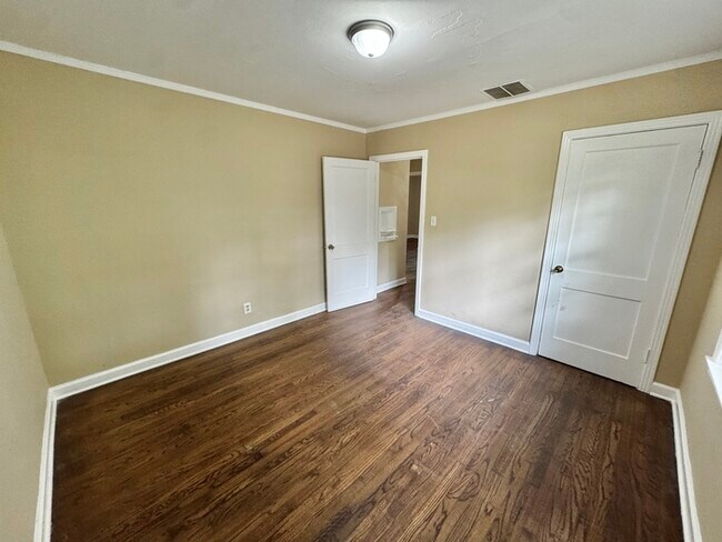 Building Photo - 3542 Millington Rd