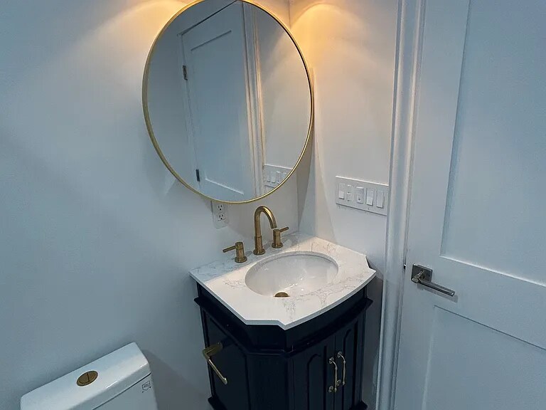 Building Photo - 2719 Alta St