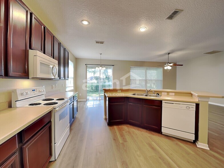 Building Photo - 508 Azalea Bloom Dr