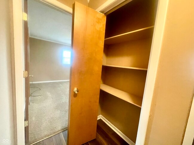 Building Photo - 3110 W Cypress Dr