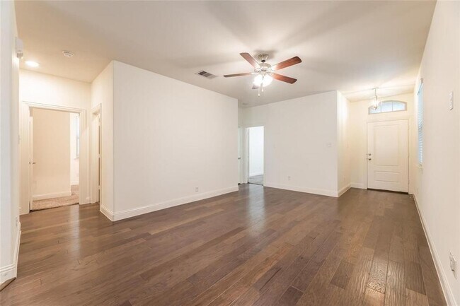 Building Photo - 7105 Wildflower Wy