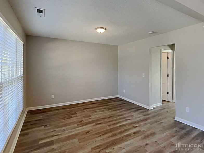 Building Photo - 2801 Trassacks Dr