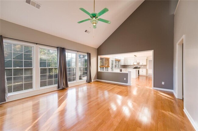 Building Photo - 6480 Stapleford Ln