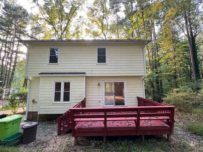 Building Photo - Newly Renovated 3BD, 2.5BA North Raleigh Home on a Private Lot in a Prime Location Near Shopping,...