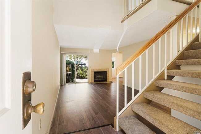 Building Photo - 7 Meridian Cir