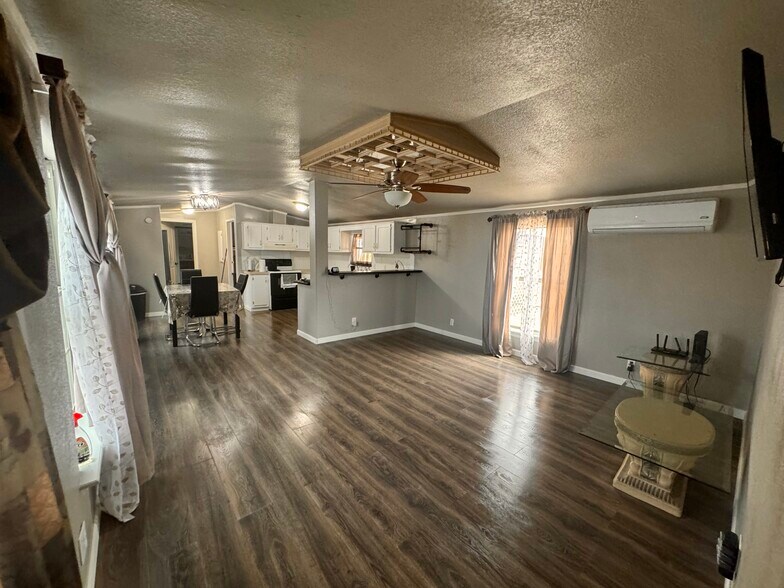 Building Photo - 76 Top Dr