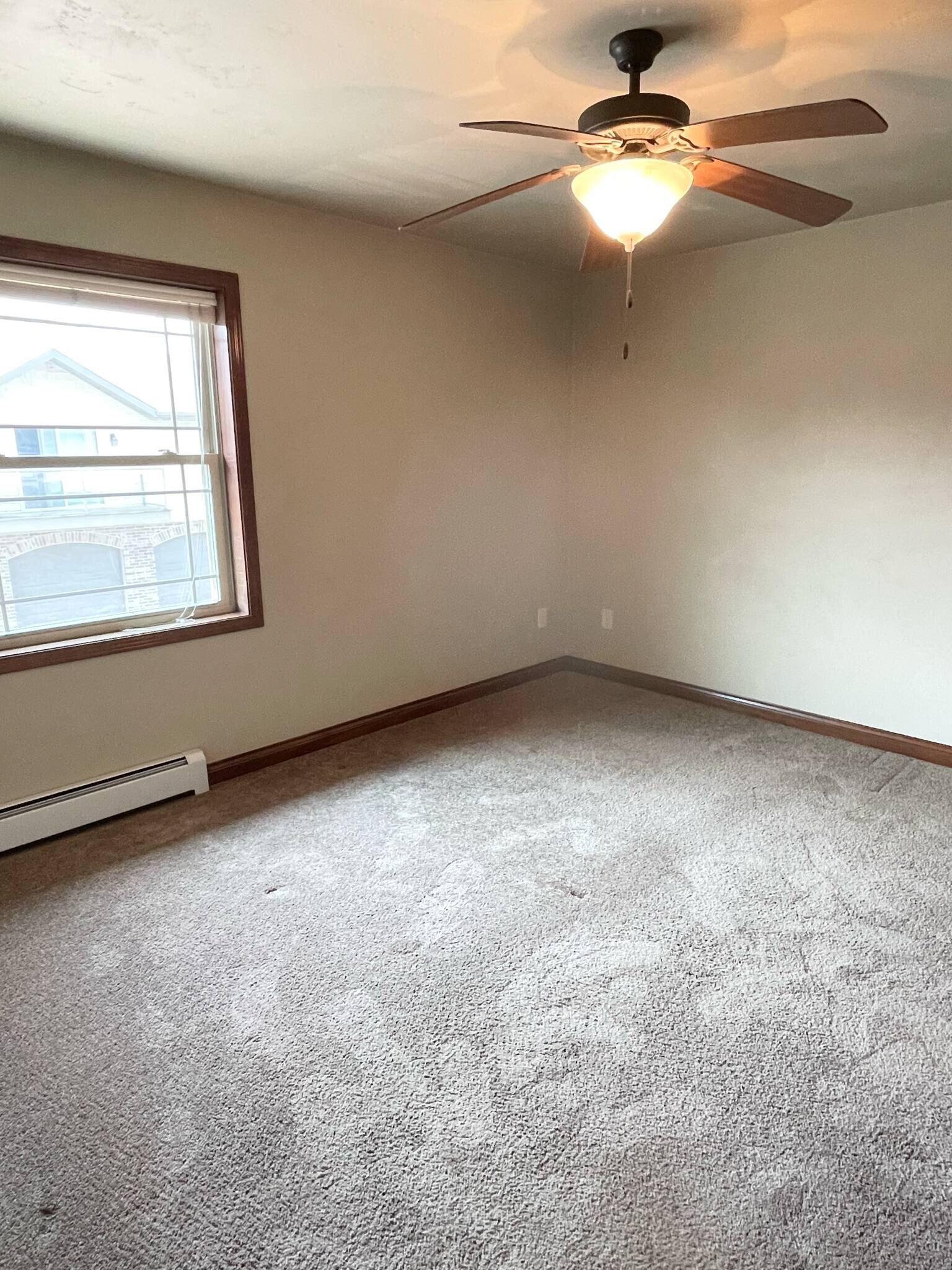 Building Photo - 3117 W Glenpark Dr