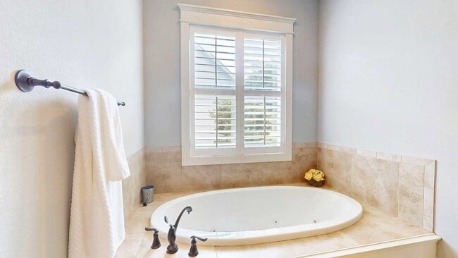 Building Photo - 321 Madison Grove Blvd