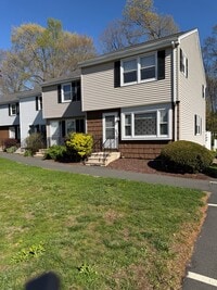Building Photo - 19 Allspice Ln