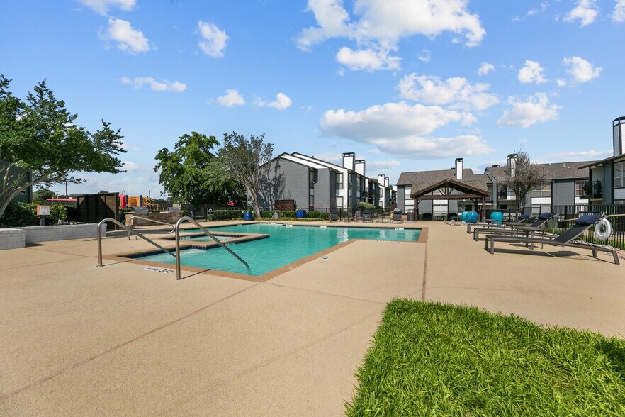 Wimbledon 1420 W Main St Lewisville TX 75067 Apartment Finder