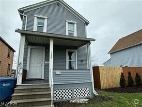 Building Photo - 1682 E 33rd St